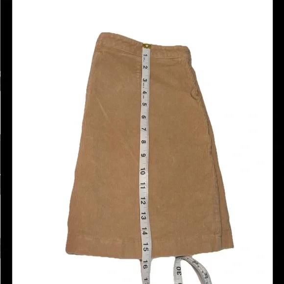 Y2K 90’s stretchy corduroy tan mini skirt mod academia Forever 21 Large - Picture 5 of 8